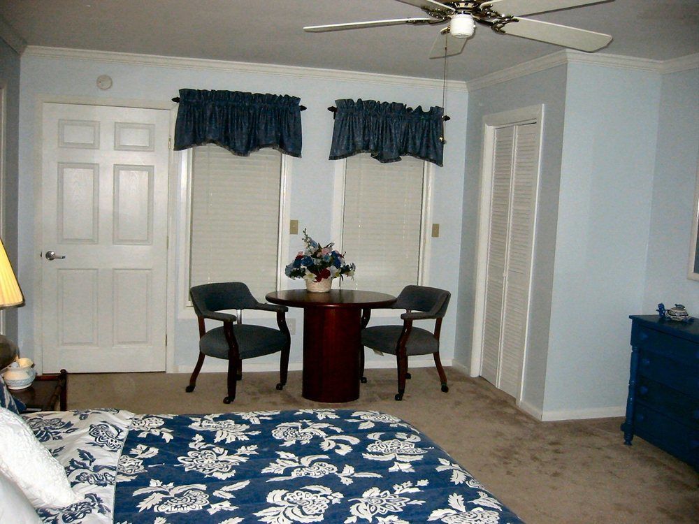 Rock Laurel Bed And Breakfast Candler Exterior foto
